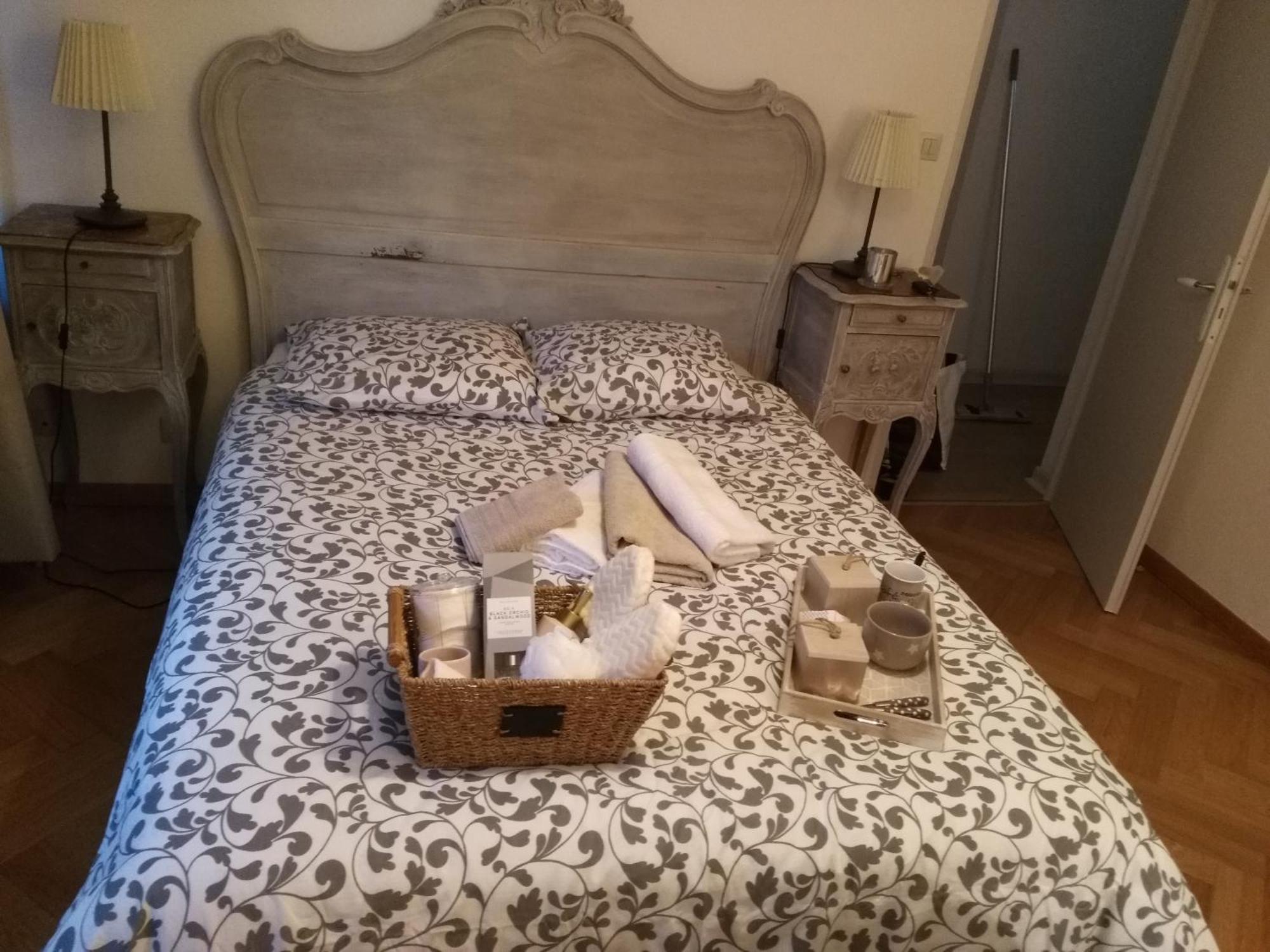 L'Escale Du Monde Bed & Breakfast Venissieux Phòng bức ảnh